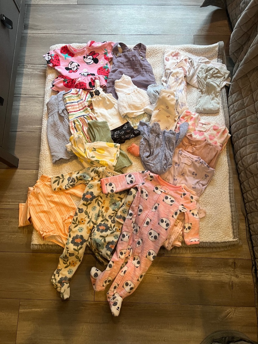 Carter’s & More Infant Girl’s Lot 6-9 Months Like New